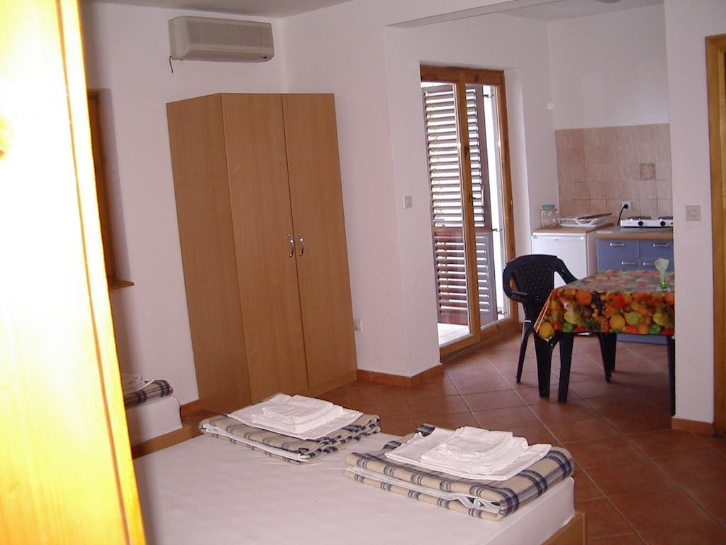 Guest house Živković Sveti Stefan Pokoj fotografie